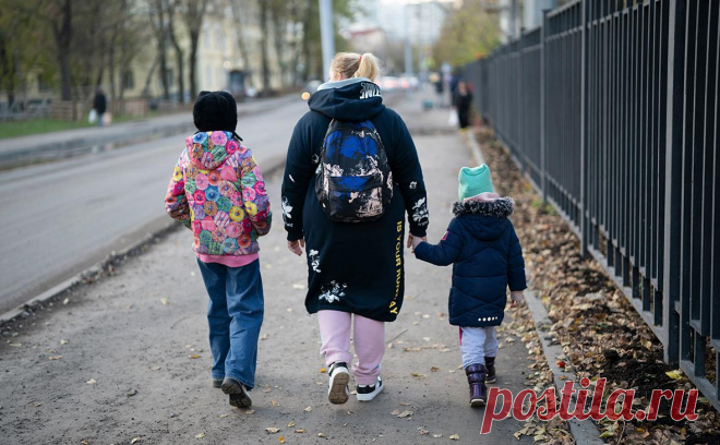 В Госдуме предложили повышать маткапитал ежеквартально. Партия «Новые люди» предложила пересматривать размер материнского капитала не раз в год, а ежеквартально, чтобы его получатели могли покрывать расходы на ипотеку или детские сады в условиях роста цен на эти услуги.
