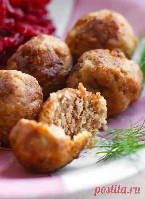 Тефтели стала запекать в духовке - и не знаю, зачем раньше тушила: не распадаются без яиц, сочные, пышные - за уши не оттянешь. И 3 хитрости - Будет вкусно - Медиаплатформа МирТесен
