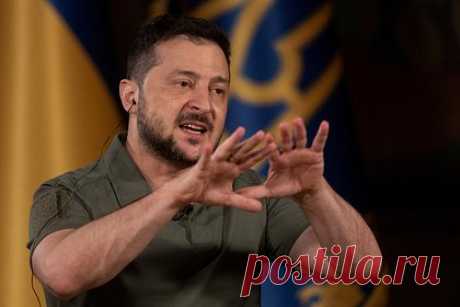 Швейцария отвергла идею Зеленского о передаче Киеву замороженных активов России. Берн отверг идею президента Украины Владимира Зеленского о передаче Киеву замороженных российских активов. Об этом заявил пресс-секретарь минэкономики Швейцарии Фабиан Майенфиш. С подобным призывом украинский лидер выступил 30 сентября в ходе общения со швейцарским университетским сообществом и общественными деятелями.