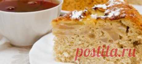 Постная шарлотка с яблоками в духовке, мультиварке и в микроволновке - рецепты на минеральной воде или апельсиновом соке