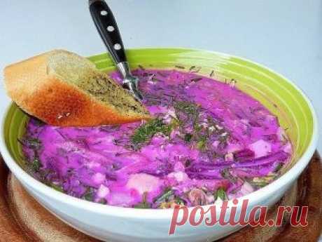 ОКРОШКА ИЛИ ЛЕТНИЕ СУПЧИКИ
рецепты на любой вкус
1) "Свекольник - Хлодник" или червона окрошка 
2) Окрошка "Фитнес-лайт!" 
3) Окрошка "Ашхабадская" 
4) Окрошка на лимонном соке
5) Окрошка на айране 
6) Гаспачо или испанская окрошка
=========================================================
1 "Свекольник - Хлодник" или червона окрошка
---------------------------------------------------------------------
ИНГРЕДИЕНТЫ
Консервированная свекла (стоит копейки, продаётся в суперах)
свежий огурец
пуч