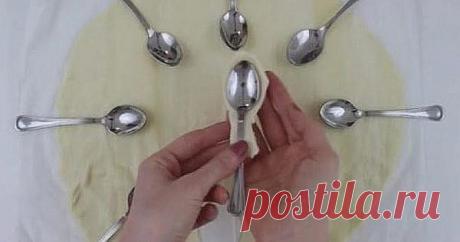 Моя подружка заворачивает ложечки в тесто и отправляет в духовку… Результат?