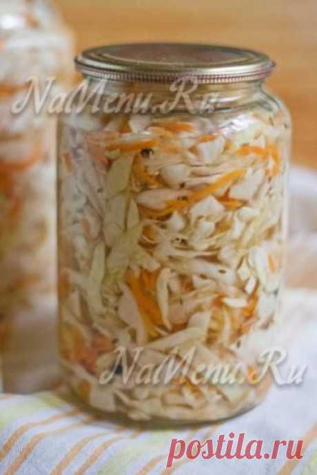 Маринованная капуста с яблоками и морковью на зиму