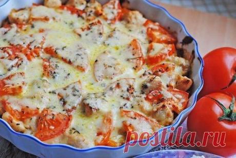 Куриное филе запеченое с овощами и сыром