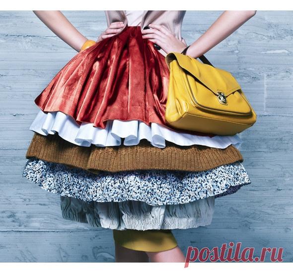 Ммм, юбки!(устоять невозможно)
А ты любишь юбки так же сильно, как и мы? Если да, то давай вместе вдохновляться и наслаждаться красотой.

Выбрали самые актуальные силуэты, материалы и узоры юбок
этой весны: ⭐ Мини ⭐ Карандаш ⭐ Трикотаж ⭐ Кожа ⭐ Шифон ⭐Цветастый принт⭐