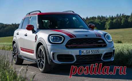 Обновленный Mini Countryman JCW 2021 комплектация
