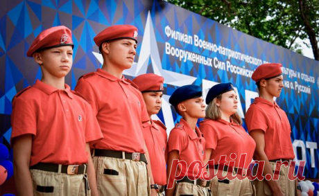 23-8-23-СКОЛЬКО СТОИТ ПАТРИОТ - Свободная Пресса- Смогут ли научить любить Родину «как надо» новые школьные советники по патриотизму?