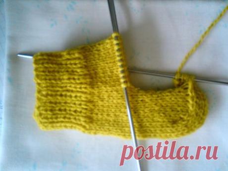 Вязаные носки спицами. Подборка из 17 моделей вязаных носков спицами на knitka.ru из рубрики Вязание для детей. Вязание спицами модели и схемы на kNITKA.ru