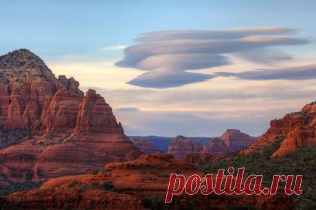 Редкое и очень красивое явление… Лентикулярные облака в объективе фотографов — Фотоискусство