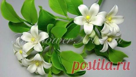 Найдено на сайте thaiflowerart.com.