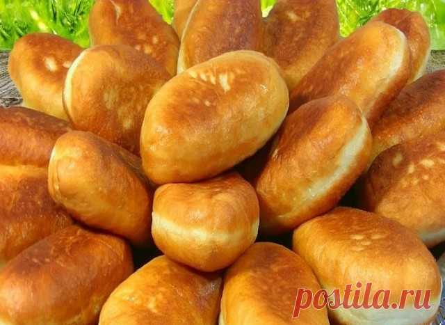 маленькие пирожки с яйцами, пюре и капустой