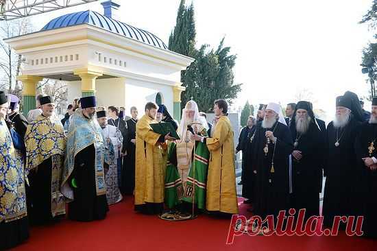 СВЯТЕЙШИЙ ПАТРИАРХ КИРИЛЛ СОВЕРШИЛ ОСВЯЩЕНИЕ РУССКОГО НЕКРОПОЛЯ В БЕЛГРАДЕ | Колокола веры
