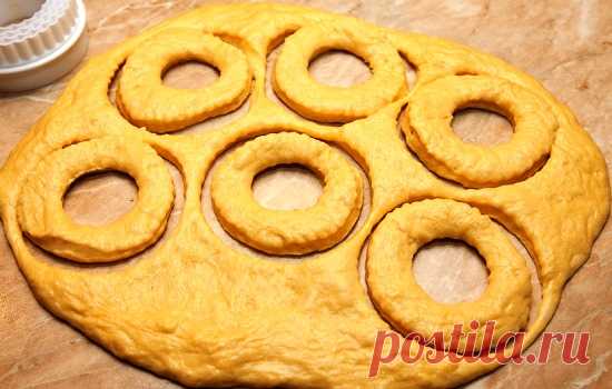 ТЕСТО ДЛЯ ПОНЧИКОВ Тесто для пончиков отвечает за вкус! Рецепты разного теста для пончиков с молоком, кефиром, творогом, на воде. Секрет вкусного пончика – это правильное тесто! Оно должно хорошо подниматься, красиво поджариваться и, конечно же, радовать вкусом...