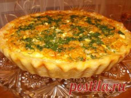 Пирог с капустой и грибами получается вкусным и ароматным. Какие ингредиенты требуются для приготовления. Секреты готовки.