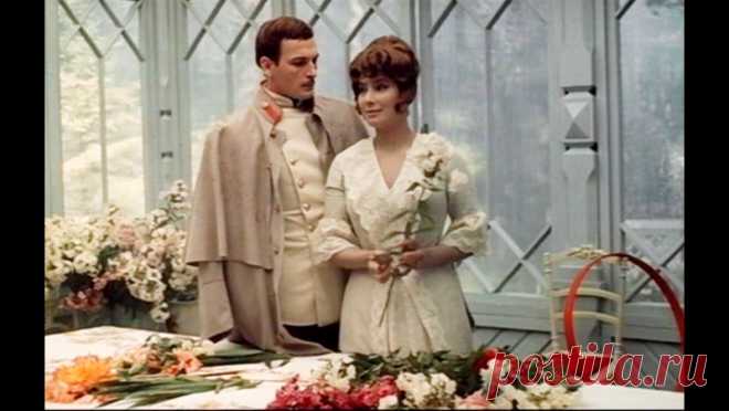 Великолепные фильм по произведениям русских классиков: 

1. Анна Каренина (1967), Лев Николаевич Толстой 
2. Евгений Онегин, опера (1958), Александр Сергеевич Пушкин 
3. Идиот (1958), Федор Михайлович Достоевский 
4. Маскарад (1941), Михаил Юрьевич Лермонтов 
5. Судьба человека (1959), Михаил Александрович Шолохов 
6. Руслан и Людмила (1972), Александр Сергеевич Пушкин 
7. Борис Годунов (1954), опера, Александр Сергеевич Пушкин