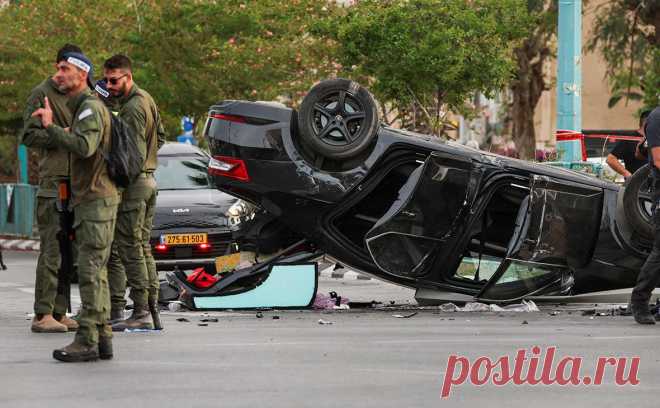 Министра нацбезопасности Израиля госпитализировали после ДТП. Министр нацбезопасности Израиля попал в ДТП, когда возвращался из города Рамла: его машина перевернулась после столкновения с другим автомобилем. Очевидцы говорят, что министр ехал на красный свет