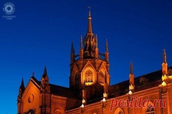 Собор Непорочного Зачатия Пресвятой Девы Марии
Самый большой католический собор в России.