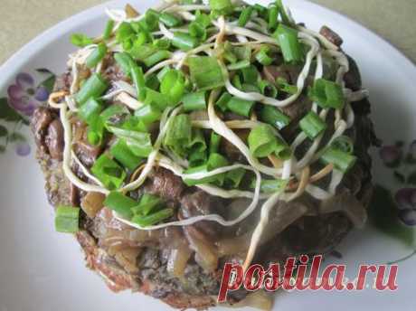 Печеночный торт с грибами и сыром