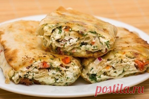 Лаваш с помидорами и сыром