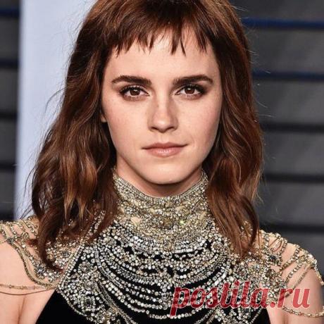 Эмма Уотсон в розовом берете: актриса поделилась фото на котором очень похожа на Гермиону