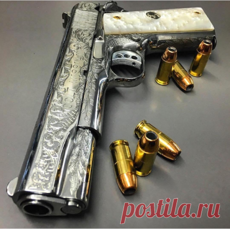 tacticalsquad:
“ Engraved Colt 1991 🔫
Credit - @illmanneredgunrunner707 📸
”