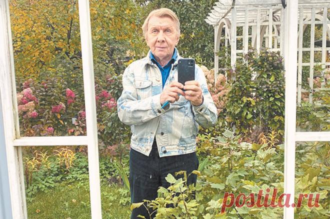 Совершил посадку. Где актёр Юрий Чернов берёт кусты и саженцы для участка. Сыромятников в «Доживём до понедельника», папа Сыроежкина в «Приключениях Электроника», шофёр Николай в «Цыгане»... В кино Юрий Чернов сыграл более 100 ролей.