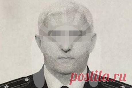 Стали известны данные о застрелившем родственников сотруднике дагестанского МВД. Стали известны данные о сотруднике дагестанской полиции застрелившем родственников: 52-летний россиянин работал в должности временно исполняющего обязанности начальника экспертно-криминалистического центра. Предполагается, что семья бывшей жены была против встреч мужчины с родными детьми.