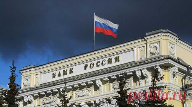 В ЦБ объяснили, почему банки приостанавливают подозрительные переводы