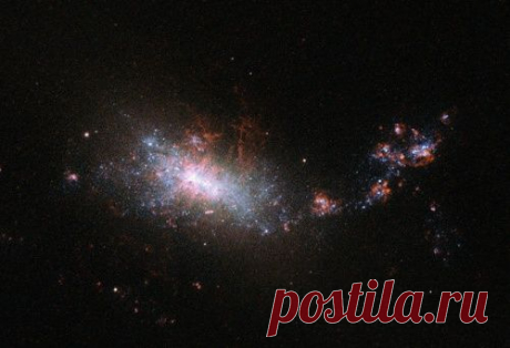 Астрономы обнаружили галактику, уничтожающую саму себя