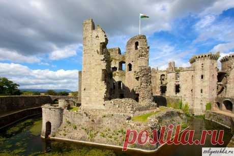 Замок Раглан (Raglan Castle - англ.), графство Монмутшир, Уэльс, фото на тему "Заброшенные здания"