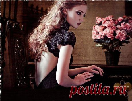 Я уже простила все обиды
Тем, кто предавал и не любил,
Тем, кто был приветлив только с виду,
А в душе недоброе таил.
Я простила грубость и упрёки,
Жёсткие, надменные слова
Недалёким, злым и одиноким
И считаю, что была права.
Я врагам простила их интриги,
Изощрённых сплетен кружева,
Козни, будто фабула для книги,
Там, где &quot;Подлость&quot; - первая глава.
Я друзьям простила их ошибки,
Критику их, резкую порой,