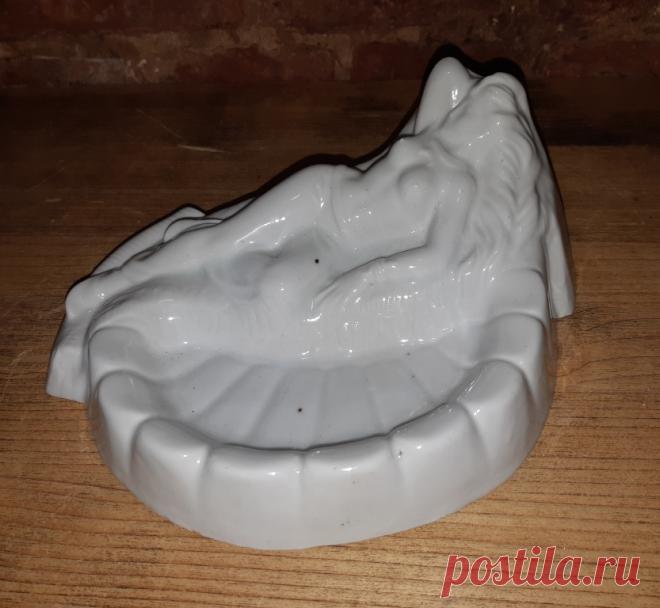 Обнажённая дева. Стиль Ню. Ранние Советы. СССР. 20 - 30 годы 20 века. Фарфор. 
Высота : 85 мм. Основание : 225 х 165 мм. 

Цена : 6700 руб.

Купить сейчас : 

#ОбнажённаяДева #ДеваСтильНю #ОбнажённаяДеваРанниеСоветы #ОбнажённаяДеваСССР20годы #ОбнажённаяДева30годы #ОбнажённаяДеваНю20века #НюЭротикаФарфор