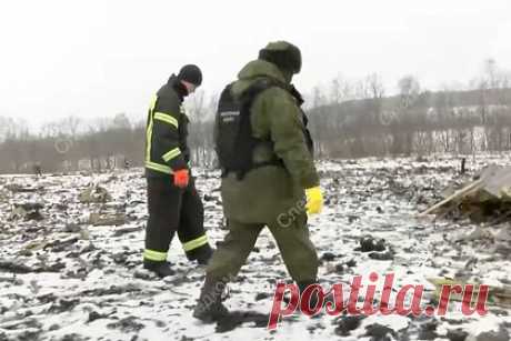 Стало известно о причастности Великобритании к атаке на Ил-76. В атаке на Ил-76 с пленными бойцами Вооруженных сил Украины (ВСУ), сбитого украинской ракетой, виновны советники Киева из Великобритании. По словам знакомого с ситуацией информированного источника, атака на самолет была совершена под давлением британских советников без согласования со штабом ПВО в Киеве.