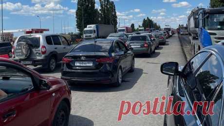В России нашли способ разгрузить курортные трассы летом. Летом во время пиковой загрузки курортных трасс необходимо создавать льготные коридоры. Это поможет разгрузить основные магистрали, считает директор Института исследования проблем современной политики Антон Орлов. Соответствующе ...
