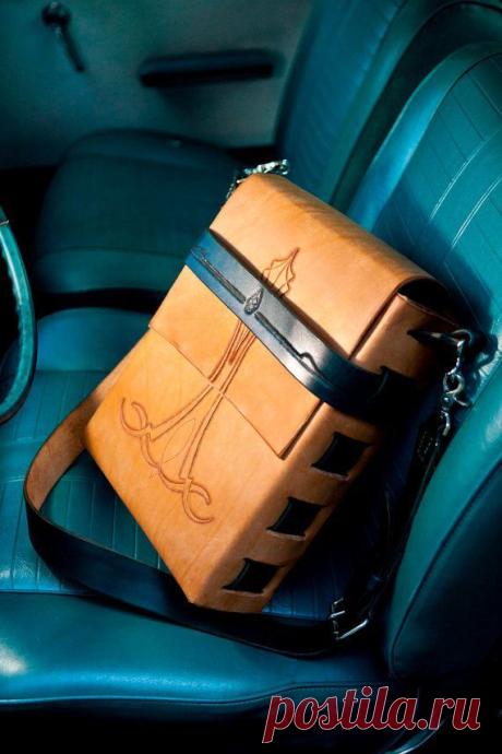 Men's tooled messenger bag, tooled hot rod pinstriping, vegetable tan…