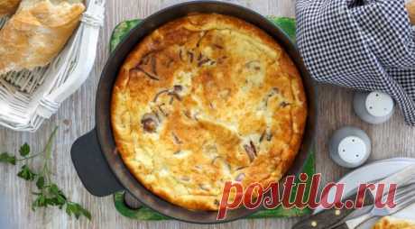 Запеченный омлет с красным луком, на сметане — Вкусные рецепты