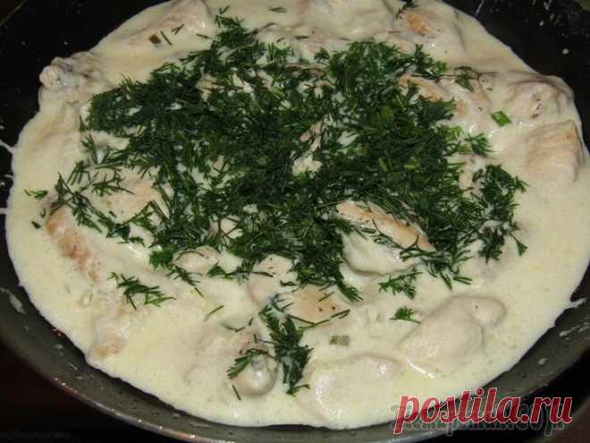 Куриная грудка в соусе из плавленого сыра