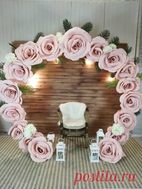 Вот и моя первая фотозона)) розы по МК Анны!!!