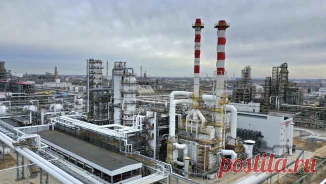 Специалисты проверили воздух после пожара на НПЗ в Волгограде. Специалисты не обнаружили превышения предельно допустимой концентрации (ПДК) вредных веществ в зоне жилой застройки в Красноармейском районе Волгограда, где ранее произошел пожар на нефтеперерабатывающем заводе. Об ...