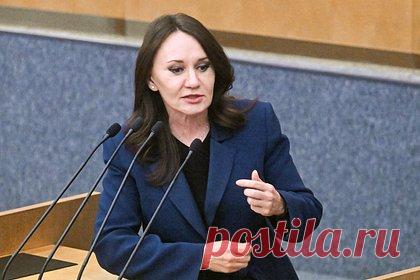 В Госдуме высказались об обязательном введении 13-й зарплаты