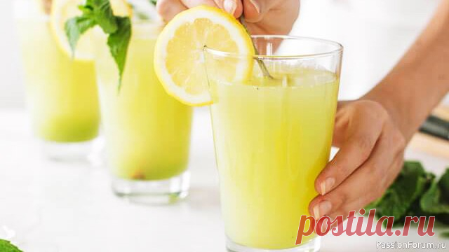 Вы точно захотите приготовить все! Три вкуснейших лимонада за 5 минут | Кулинария Лимонад без варки за 5 минут. В жаркий летний день хочется утолить жажду вкусным полезным лимонадом. Три потрясающих напитка, которые нравятся всем. Напишите в комментариях, какой из этих лимонадов вы уже пробовали, а какой непременно приготовите. Всем чудесного незабываемого...