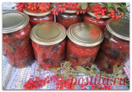 Баклажаны "по-павлодарски" 

Прекрасный вкус , баклажаны в густой массе провёрнутых овощей, соус очень вкусный...
Рецепт очень простой в приготовлении, я пробовала многие..., но уже 15 лет готовлю только так...

Ингредиенты:
*2 кг баклажан (лучше средние, чтобы ровненькие были в банках),
*2 кг помидор,
*1 кг перца сладкого,
*1-3 шт красного горького перца (я кладу по минимуму или ~0,5-1 ч.л. молотого...),
*3 головки чеснока,
*1 стакан растительного масла (я не использую),
...