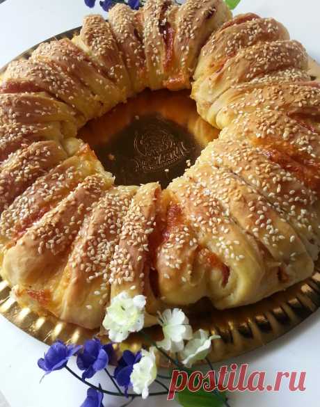 Пълнени корона с шунка и сирене