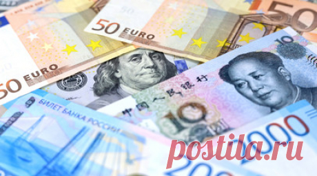 Под влиянием ЦБ, экспортёров и сезонных факторов: как могут измениться валютные курсы в декабре. На первых торгах декабря стоимость доллара на Мосбирже опускалась до 89,15 рубля, евро — до 97,28 рубля, а юаня — до 12,46 рубля. По мнению экспертов, в ближайший месяц в пользу укрепления нацвалюты может сыграть очередное повышение ключевой ставки Центральным банком и обязательная продажа выручки экспортёрами в соответствии с указом президента. Вместе с тем некоторое давление на рубль способны…