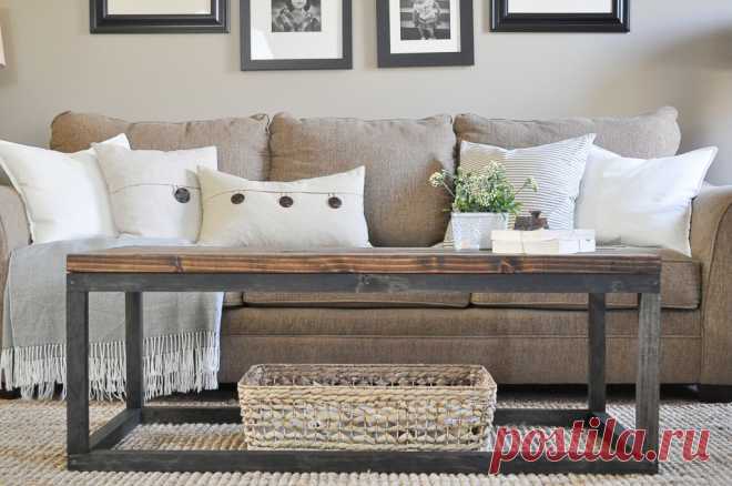Industrial Coffee Table - Little Glass Jar