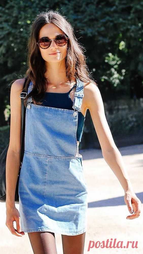 25 стильных платьев, которые должны быть в вашем летнем гардеробе Лето уже стучится в наши двери. Солнечные лучи дарят прекрасное настроение, а буйство красок зелени и цветов преображает все вокруг. Именно в это время года, вслед за природой, хочется головокружитель…