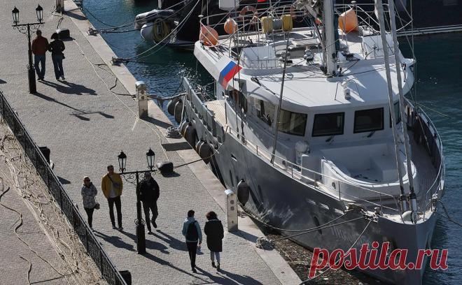 В Севастополе остановили движение морского пассажирского транспорта. Морской пассажирский транспорт в Севастополе временно прекратил работу, сообщила дирекция по развитию дорожно-транспортной инфраструктуры города.