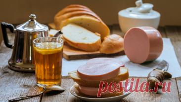 Эксперт рассказал, почему докторская колбаса теряет свой оригинальный вкус. Классическая докторская колбаса со времен СССР утратила свой оригинальный вкус. Об этом рассказал &quot;Ленте.ру&quot; бренд-шеф сети кофеен &quot;Здрасте&quot; Ростислав Новожилов. По его словам, 100 кг советской докторской колбасы по ...