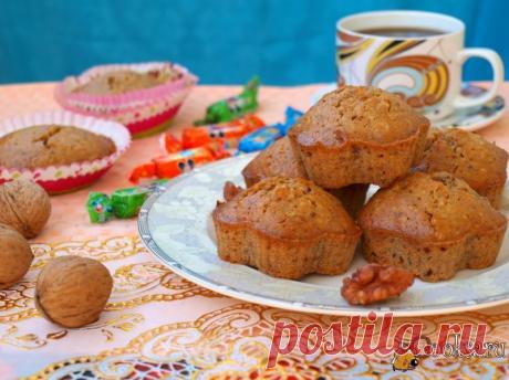 Карамельные кексы с цельнозерновой мукой и грецкими орехами.