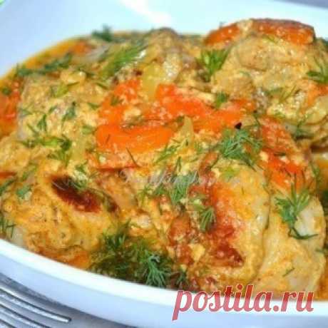 Нежная курочка в сметанном соусе в мультиварке
